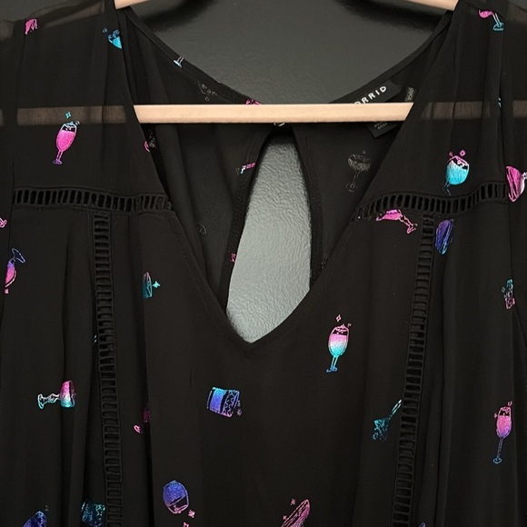 NWOT Torrid Elegant Black V-Neck Dress w/Cap Sleeves w/Embellishments.Size 00=10 - Picture 6 of 15